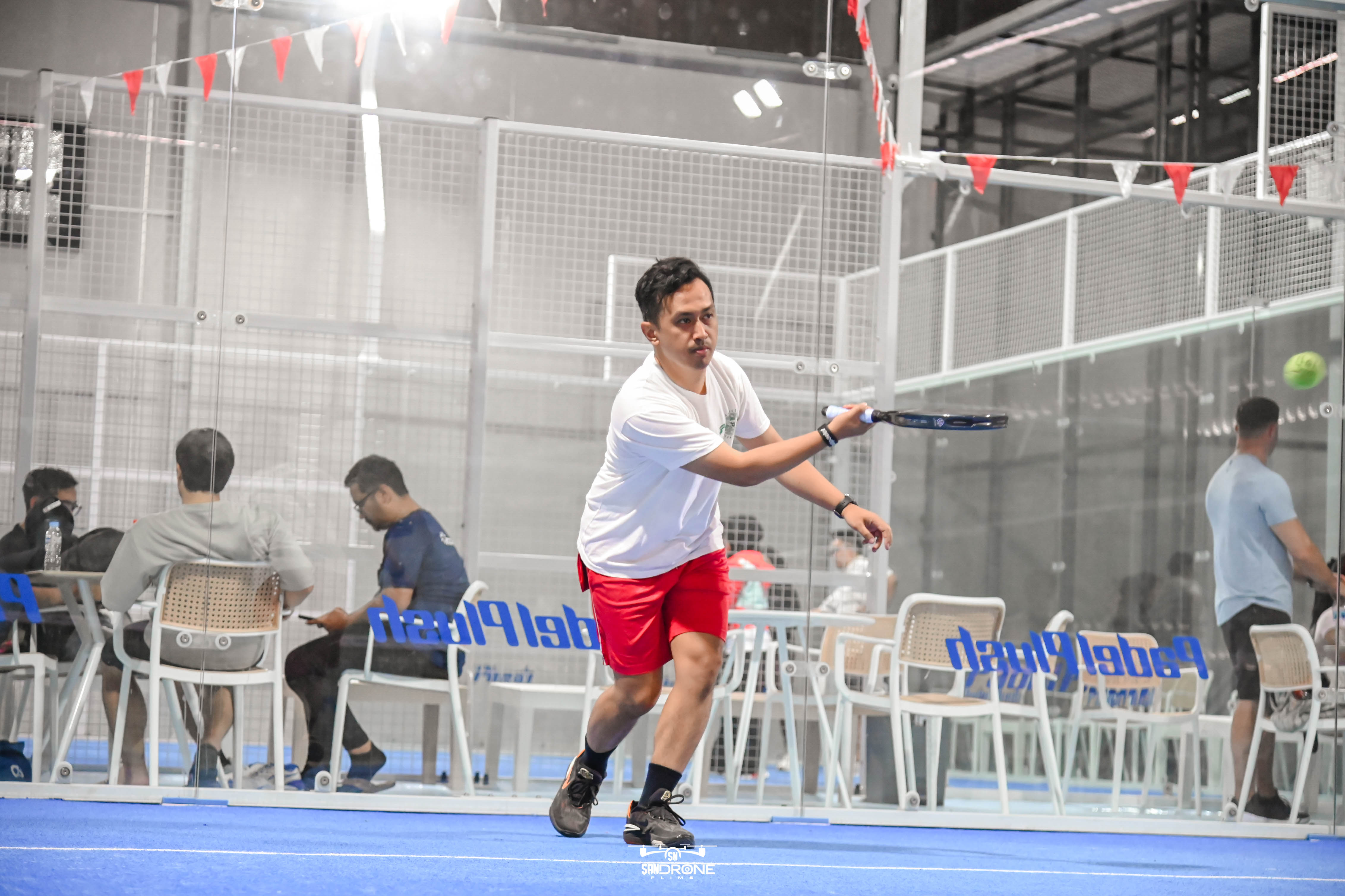Apa itu Olahraga Padel? Simak Manfaatnya bagi Kesehatan